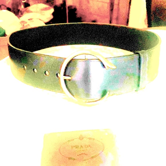 ⭐️⭐️AUTHENTIC VINTAGE PRADA BELT - see pics for serial number⭐️⭐️ - Picture 7 of 10
